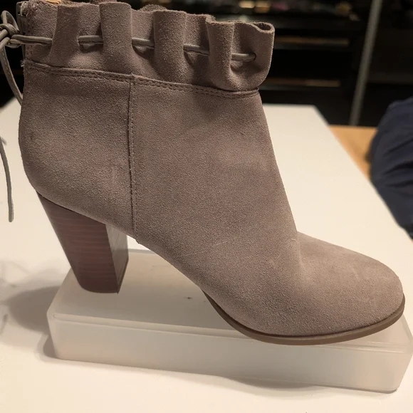 Crown & Ivy Morcella Ruffle Ankle Boots - Light Gray Suede - Picture 6 of 12